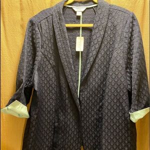 Woman’s navy  3/4 sleeve jacket